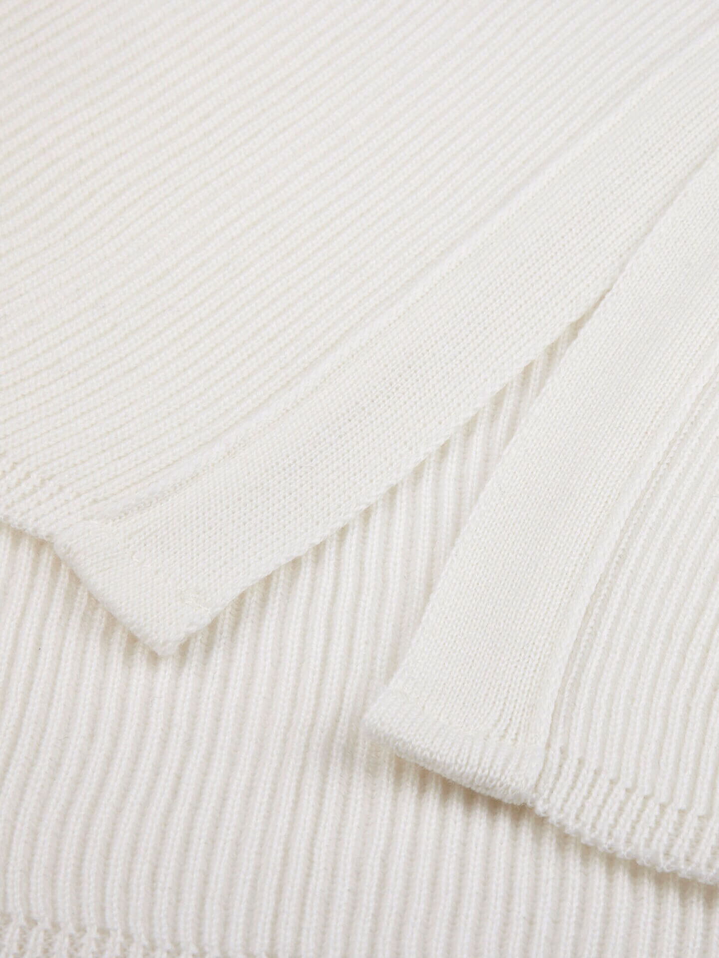 Emery Weißer Strickponcho