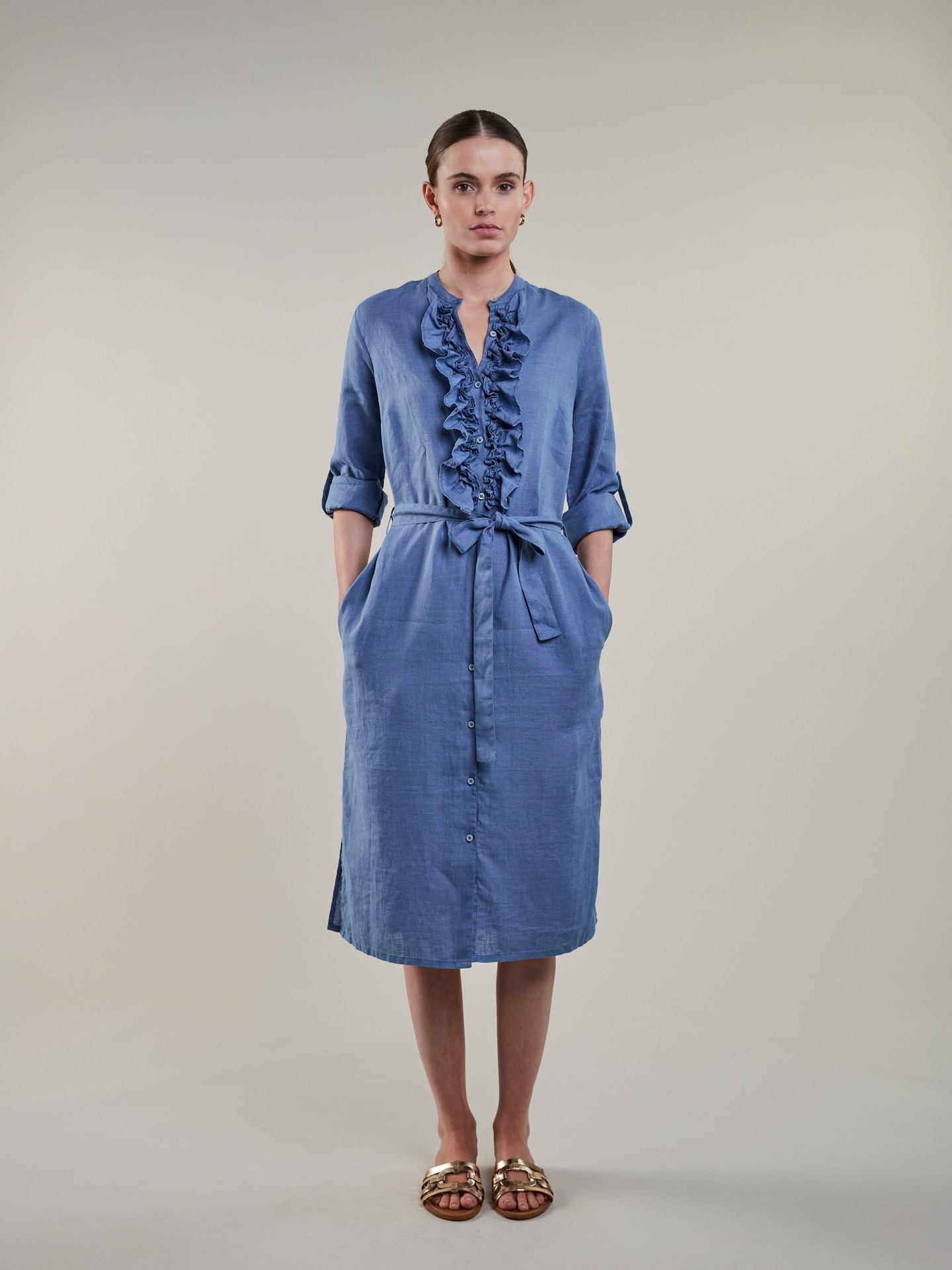 hillary blue dress The Significance of Hillary Clinton's Blue Suit Choice for Her First  Post-Election Speech